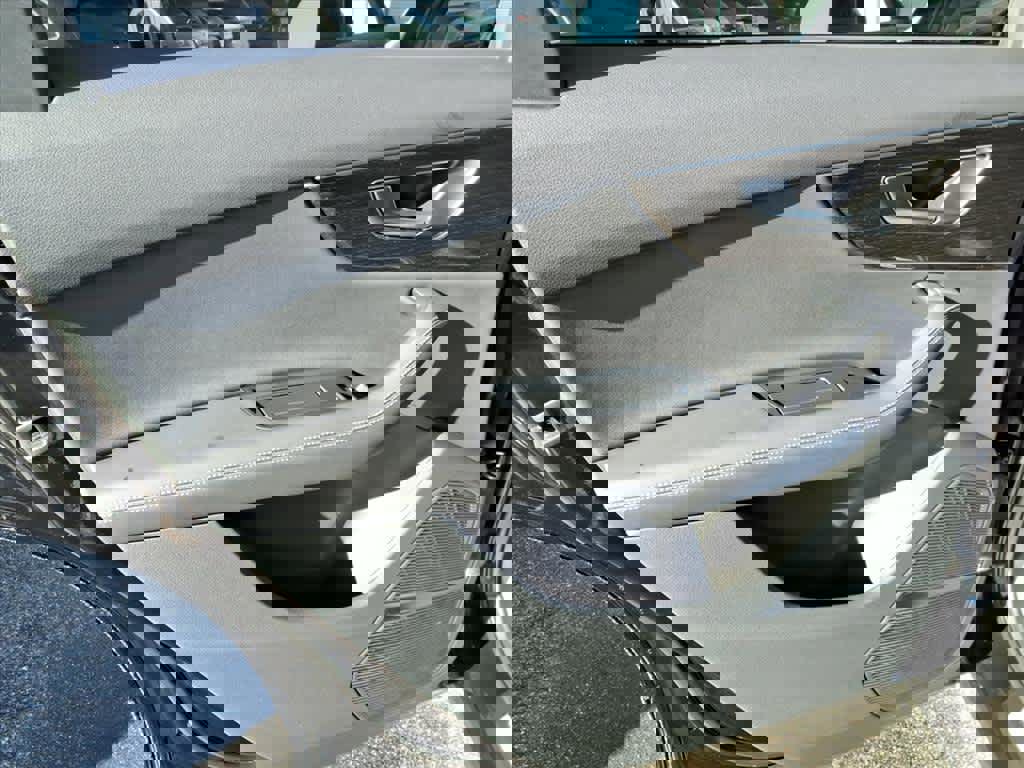 Used 2025 Audi Q7 3.0T Premium Plus image 11