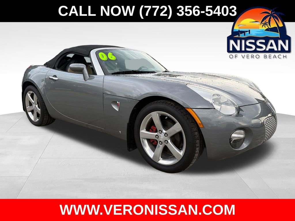 Used 2006 Pontiac Solstice Convertible w/ Premium Package