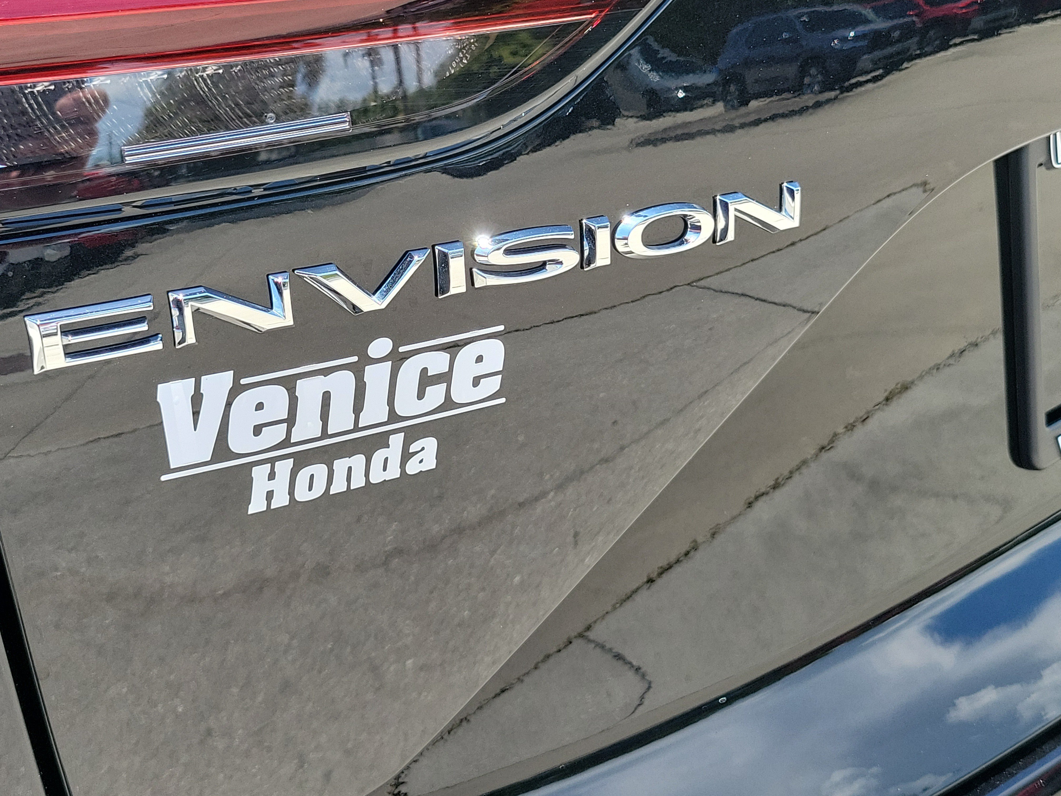 Used 2023 Buick Envision Essence w/ Technology Package I FWD image 11