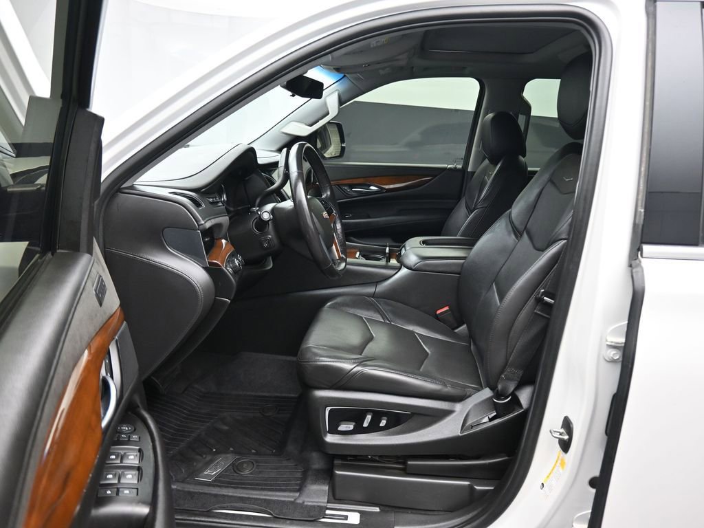 Used 2019 Cadillac Escalade ESV Premium Luxury AWD/4WD image 12