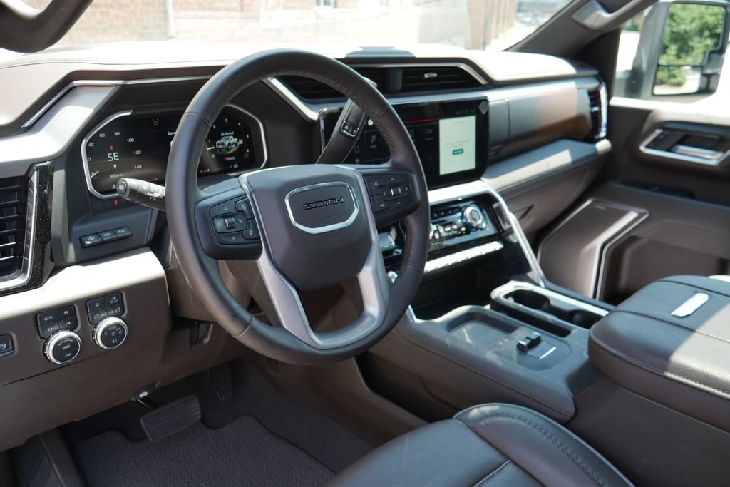 Used 2026 GMC Sierra 3500 Denali w/ Denali Reserve Package AWD/4WD image 27
