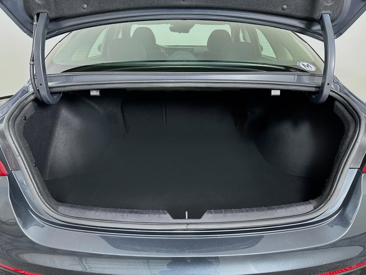 Used 2023 Kia K5 LXS image 41