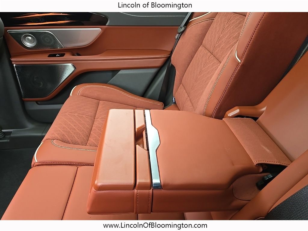 New 2024 Lincoln Nautilus Black Label w/ Jet Appearance Package (87T) image 42