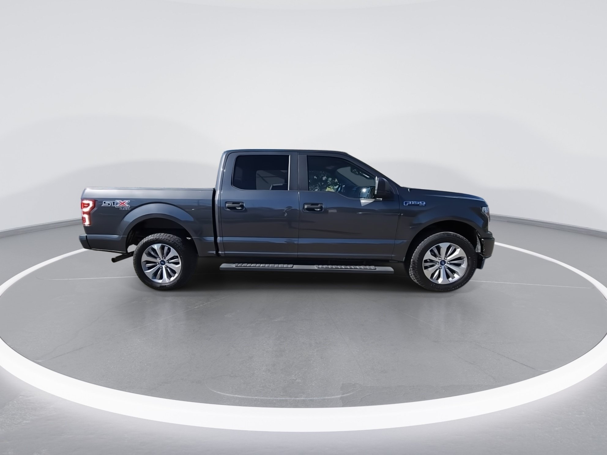 Used 2018 Ford F150 XL w/ Equipment Group 101A Mid AWD/4WD image 9