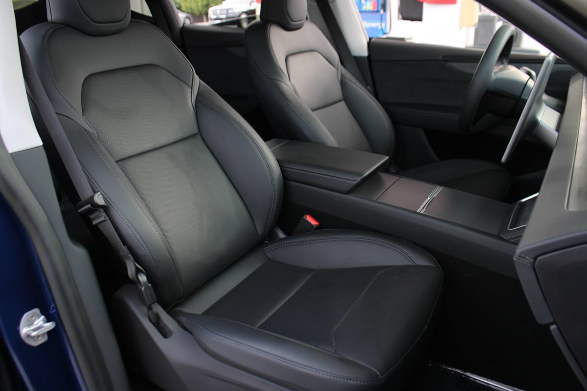 Used 2026 Tesla Model Y Long Range AWD/4WD image 21