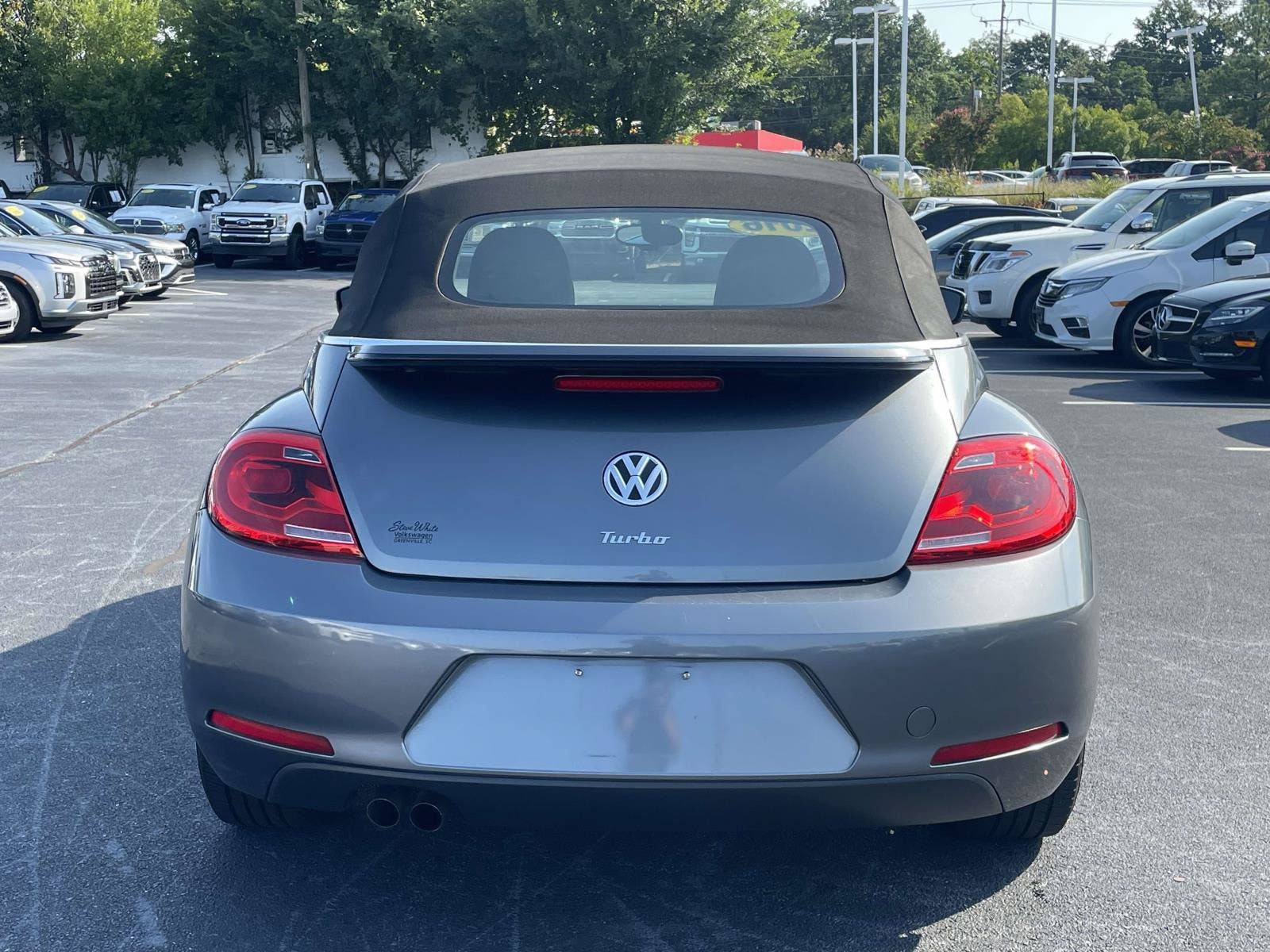 Used 2016 Volkswagen Beetle 1.8T S FWD image 6