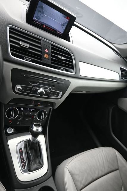 Used 2018 Audi Q3 2.0T Premium FWD image 25