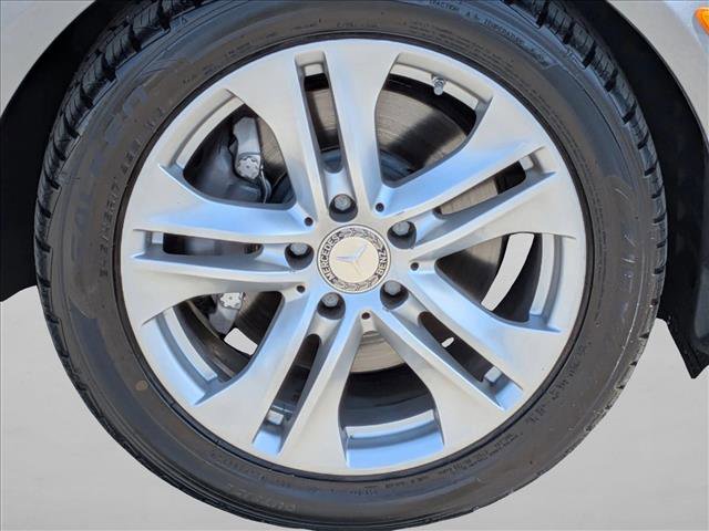 Used 2011 Mercedes-Benz E 350 Sedan image 23