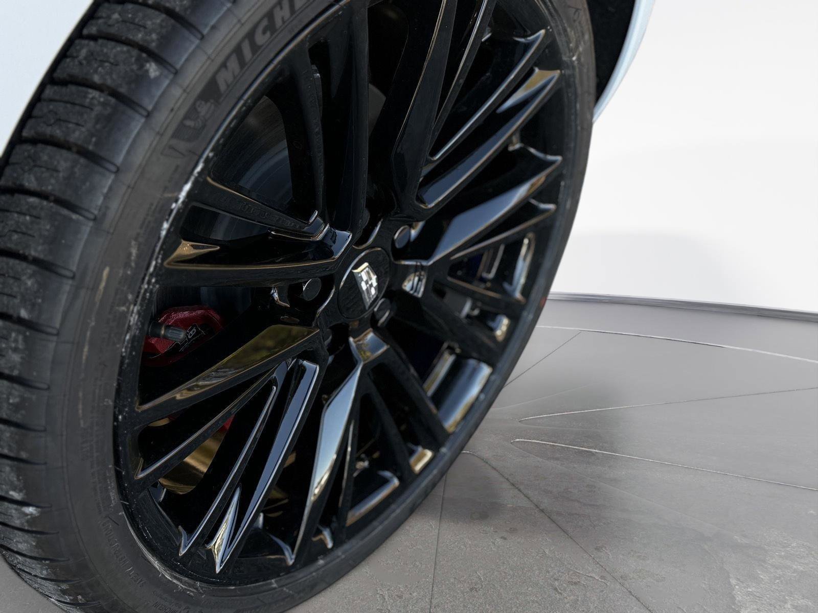 New 2026 Cadillac CT5 Sport w/ LPO, ONYX Package image 11