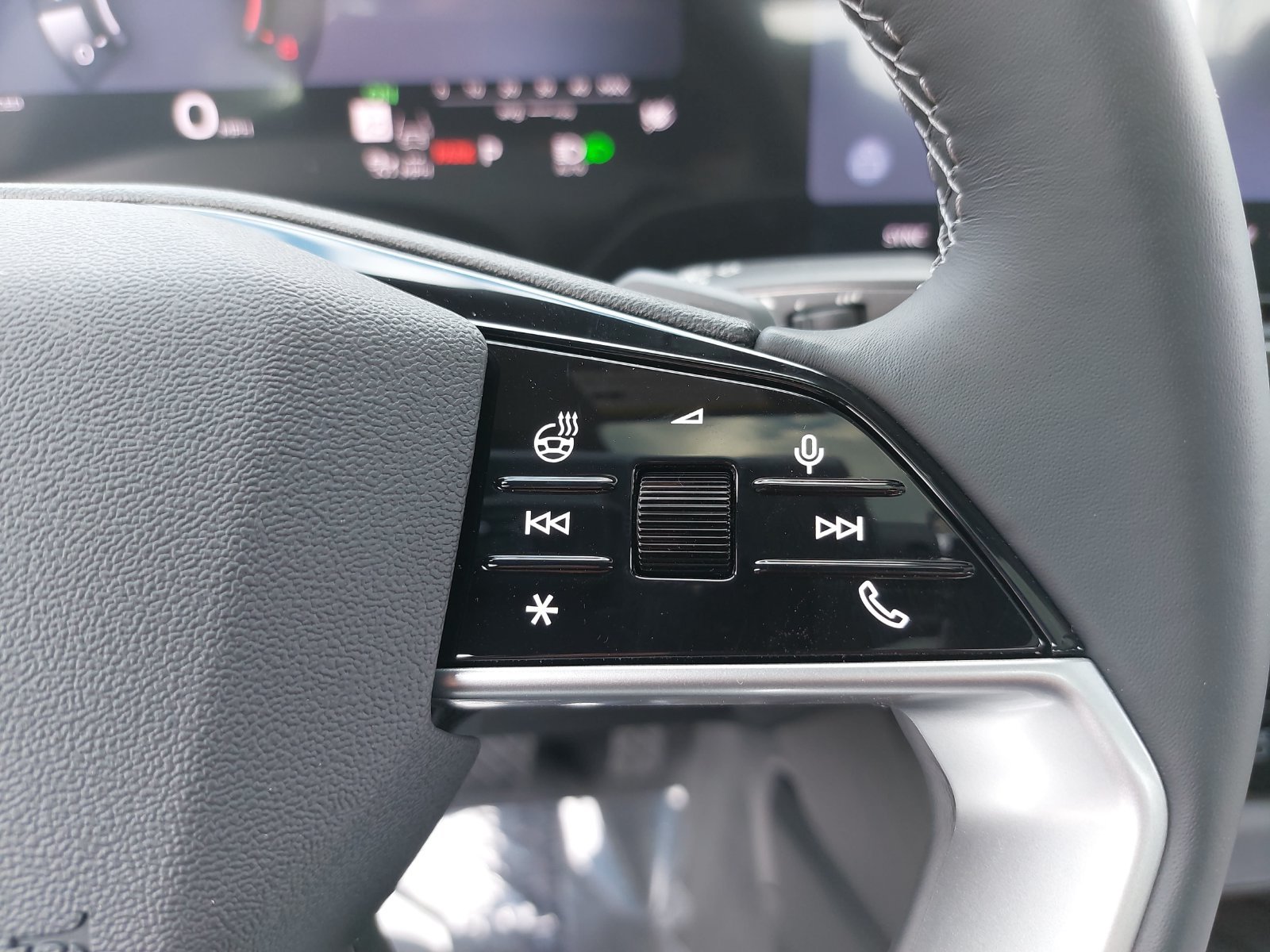 New 2026 Audi A6 Premium Plus AWD/4WD image 18