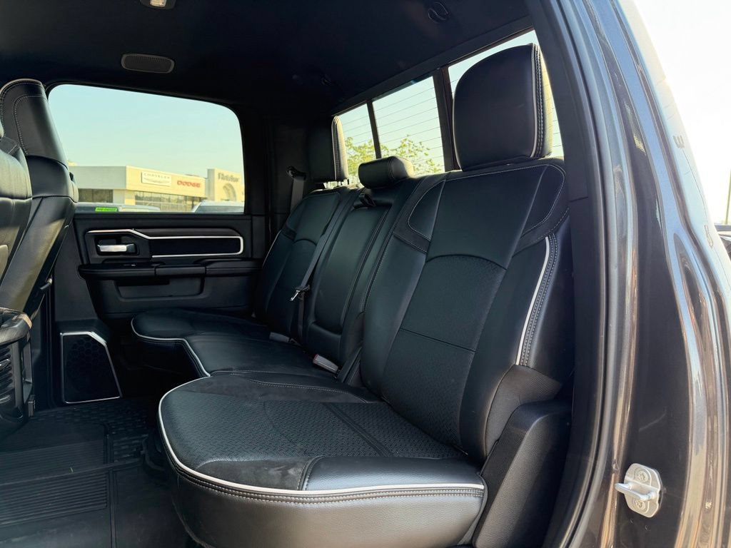Used 2025 RAM 3500 Laramie AWD/4WD image 28