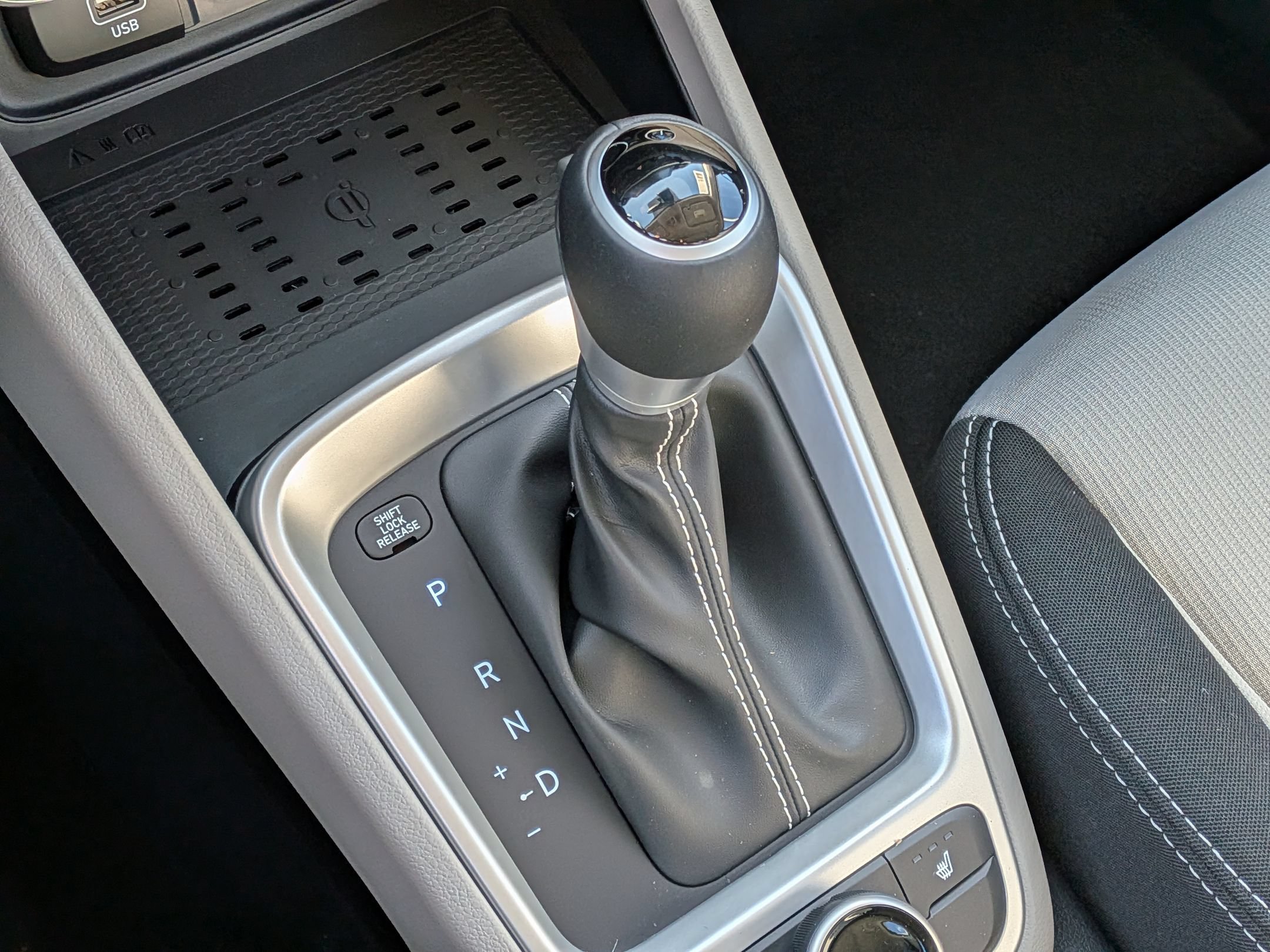 New 2026 Hyundai Venue SEL FWD image 14