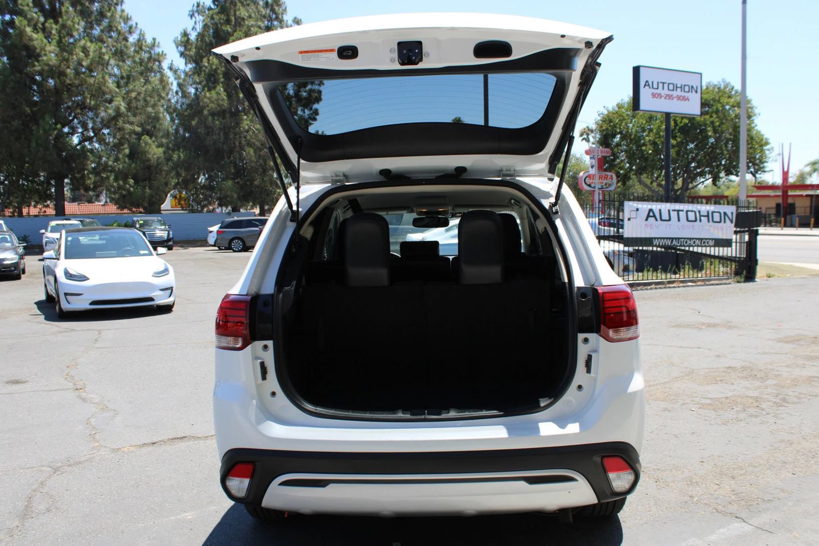 Used 2020 Mitsubishi Outlander SEL FWD image 30
