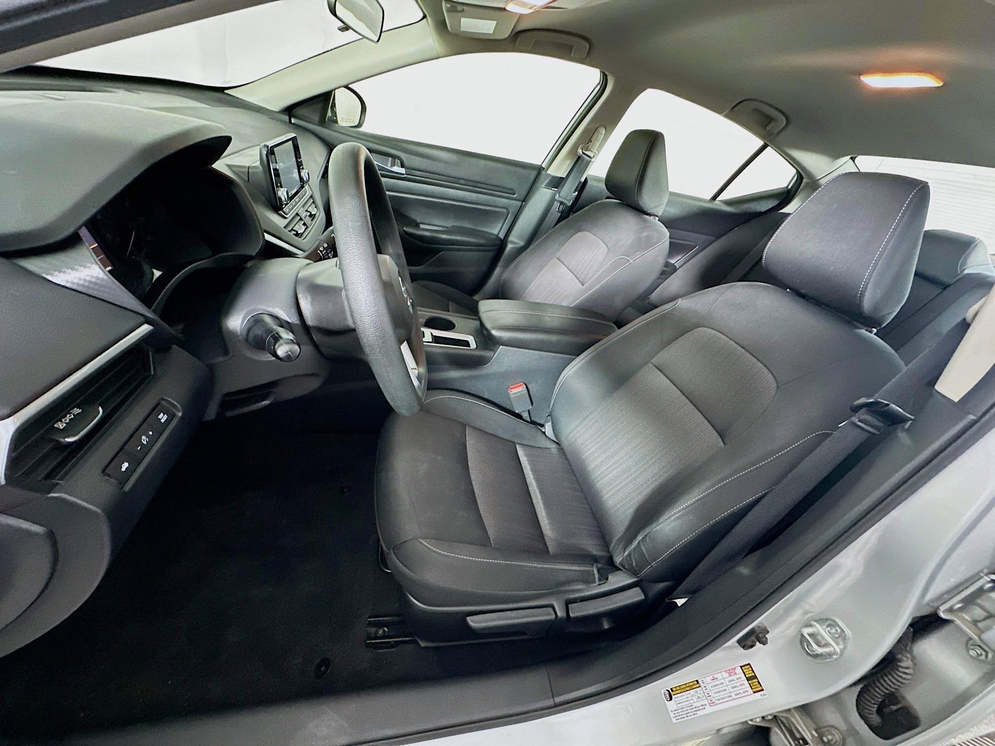 Used 2022 Nissan Altima 2.5 S image 13