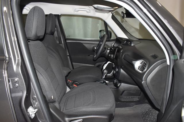 Certified 2021 Jeep Renegade Latitude w/ Luxury Group I AWD/4WD image 27