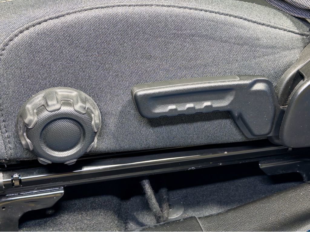 Used 2024 Jeep Wrangler Sahara image 8