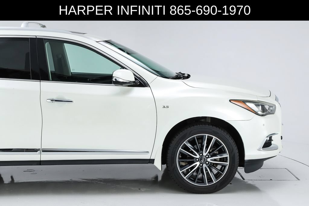 Used 2019 INFINITI QX60 Luxe w/ Sensory Package AWD/4WD image 13