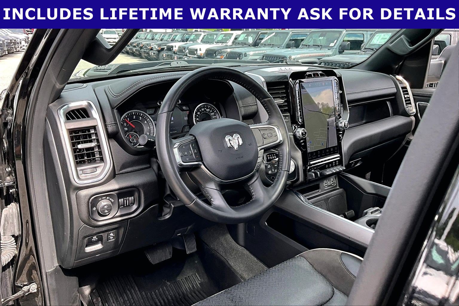 Used 2024 RAM 1500 Laramie AWD/4WD image 11