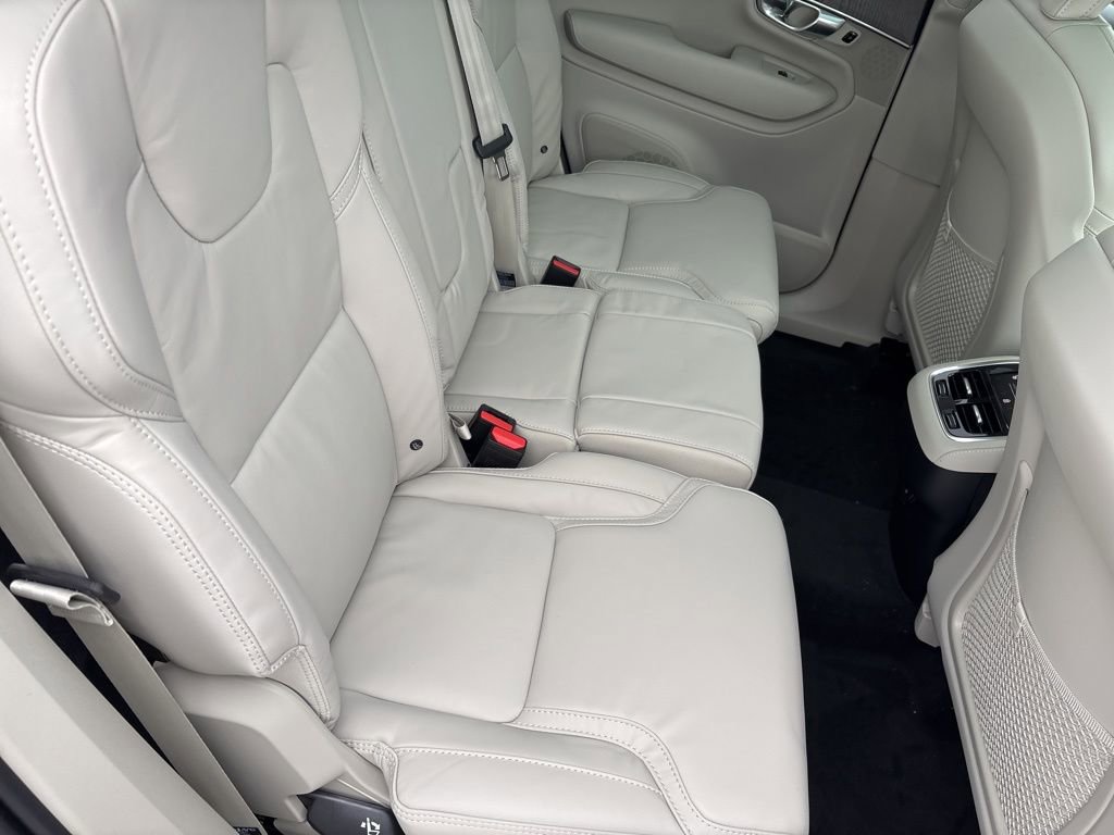 New 2026 Volvo XC90 B6 Ultra w/ Protection Package image 44