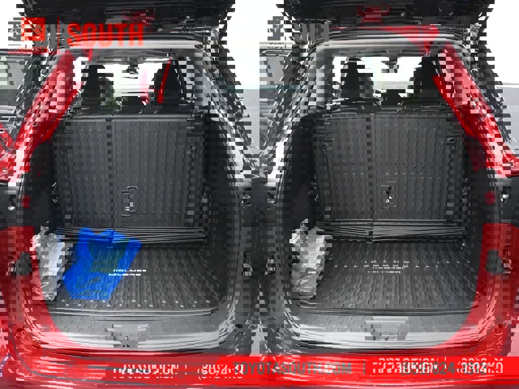 New 2026 Toyota Highlander XLE image 34