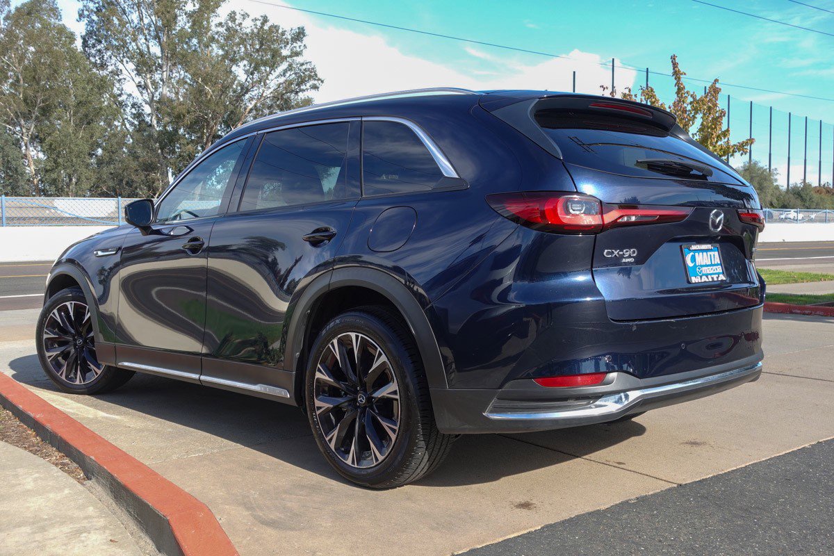 Certified 2024 MAZDA CX-90 Plug-In Hybrid w/ Premium Pkg image 7