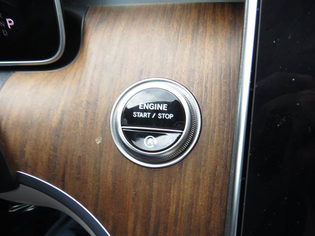 Certified 2025 Mercedes-Benz C 300 4MATIC Sedan image 14