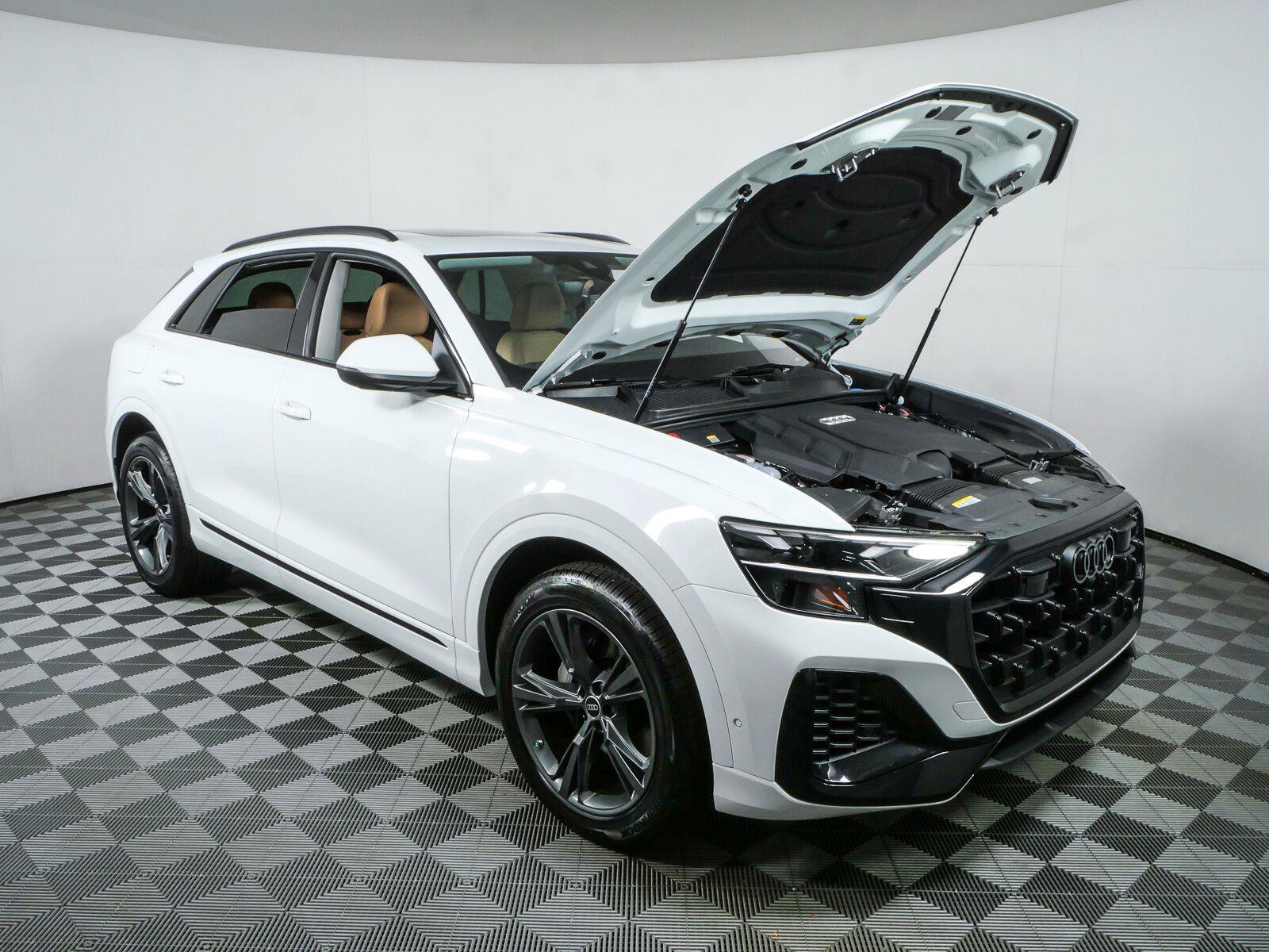 New 2026 Audi Q8 Premium AWD/4WD image 35
