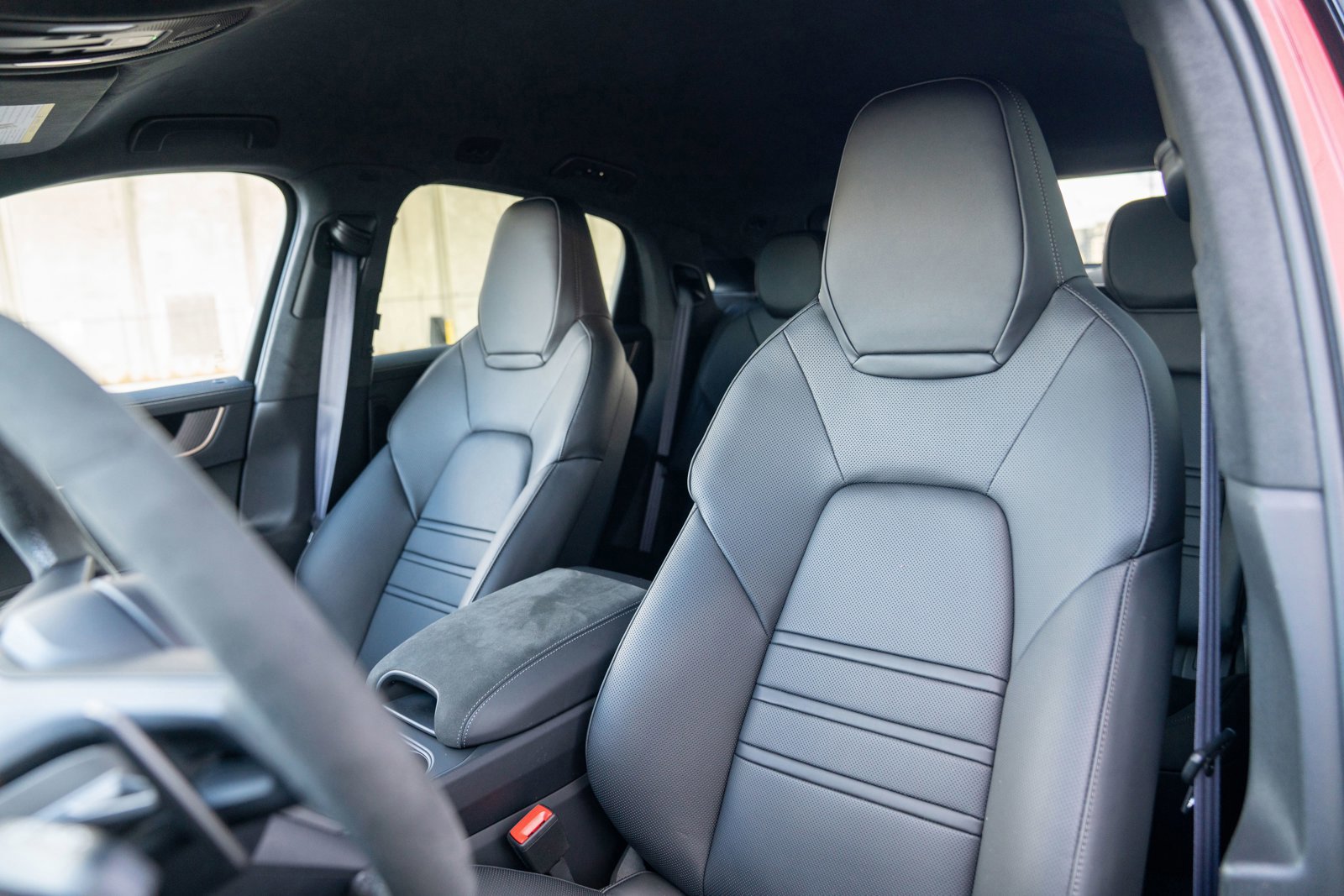 New 2026 Porsche Cayenne Turbo GT image 5