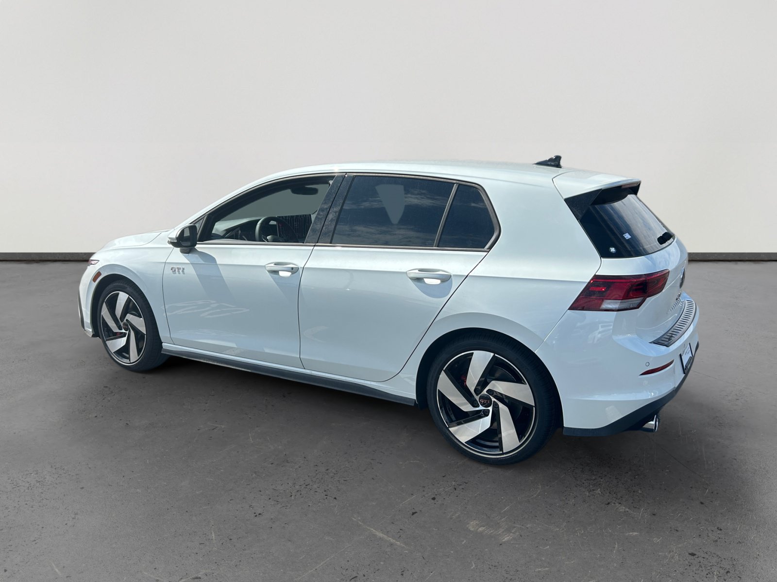 New 2026 Volkswagen Golf SE FWD image 3