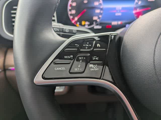 Used 2025 Mercedes-Benz GLE 350 4MATIC w/ AMG Line Exterior image 25