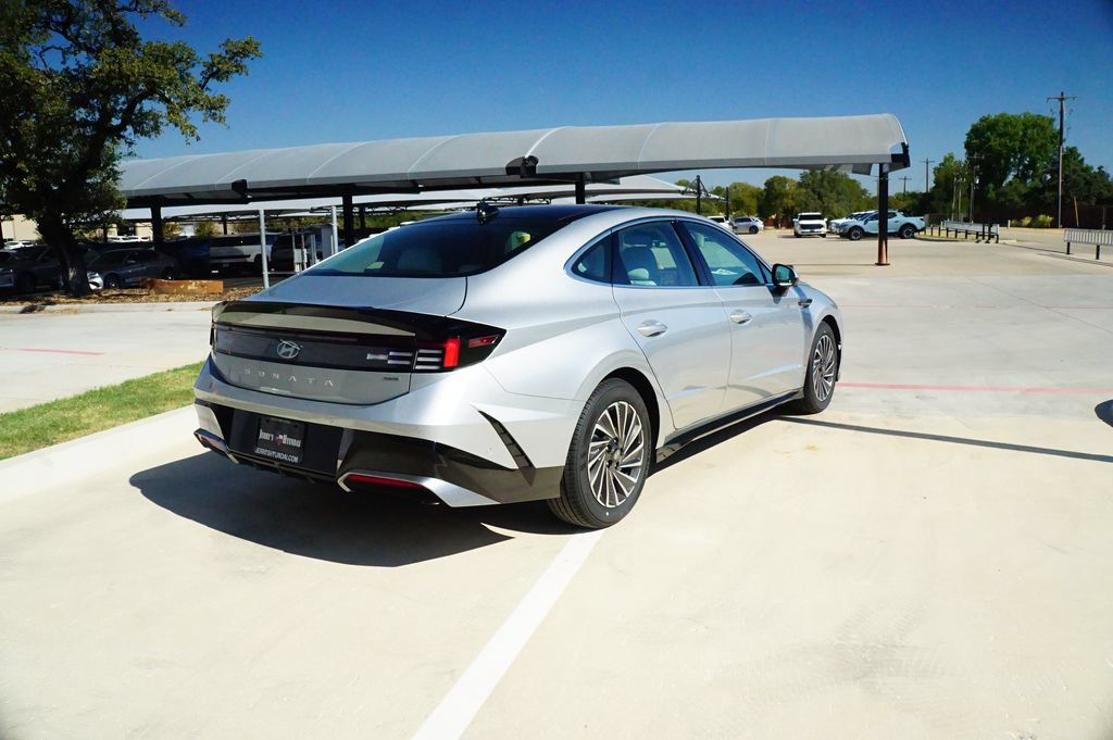 New 2026 Hyundai Sonata Limited FWD image 7
