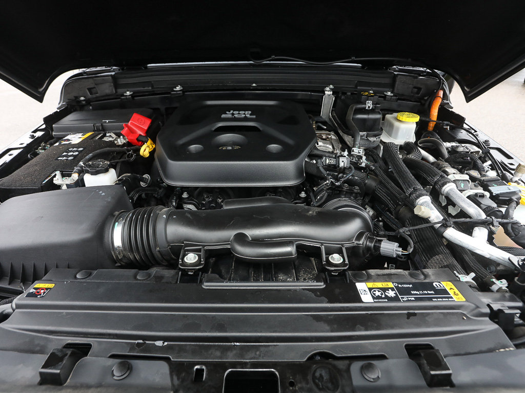 Used 2023 Jeep Wrangler Sahara w/ Cold Weather Group image 20