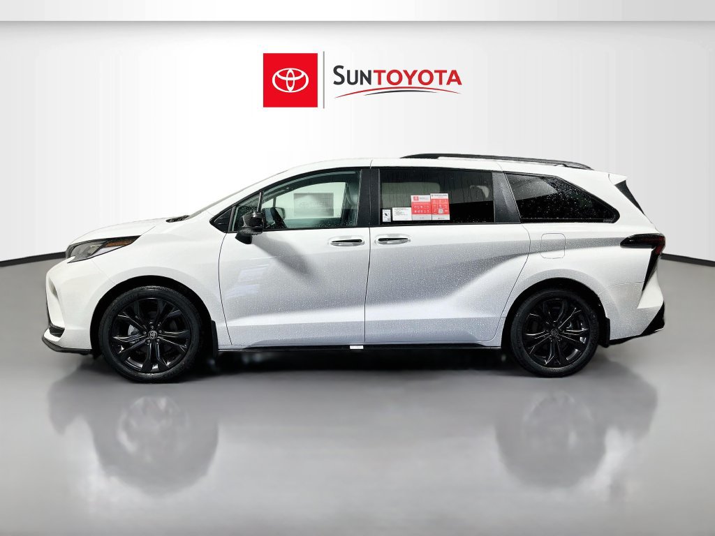 New 2026 Toyota Sienna XSE FWD image 6