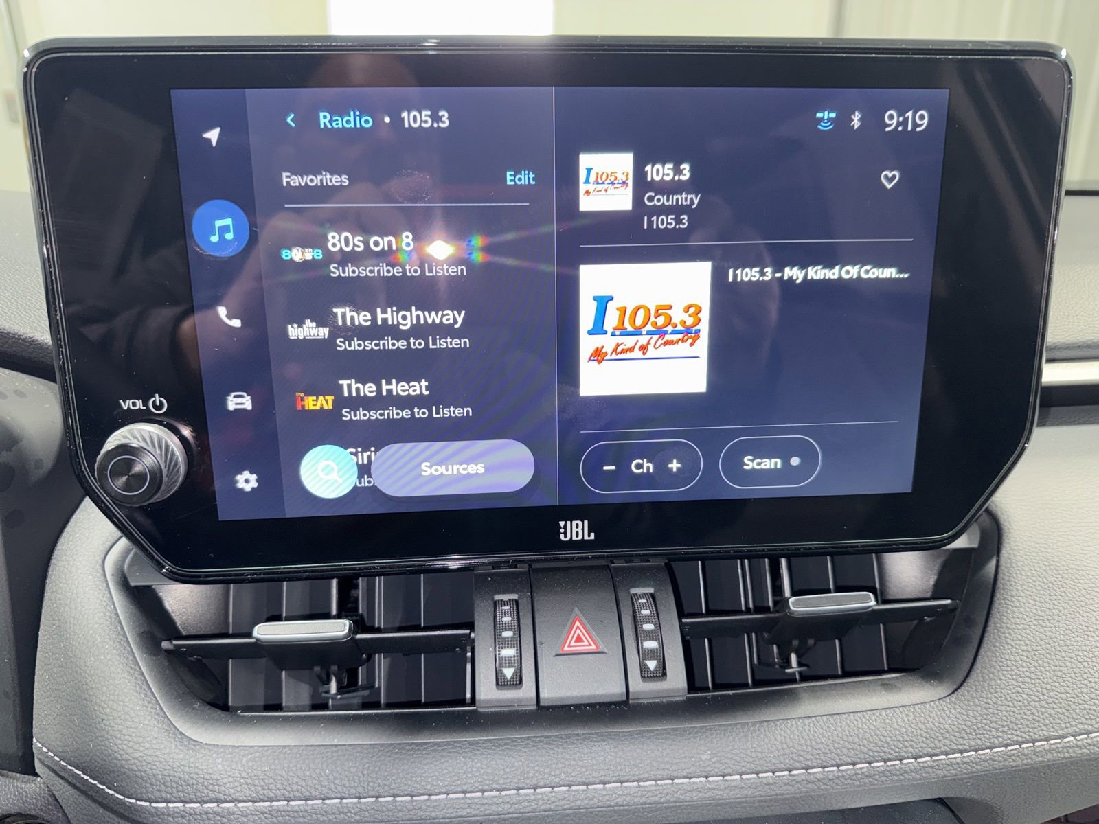 Used 2025 Toyota RAV4 Limited w/ Weather Package AWD/4WD image 25