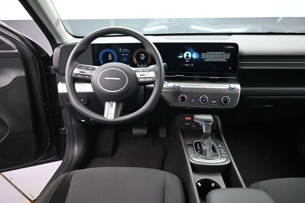 New 2027 Hyundai Kona SE FWD image 11
