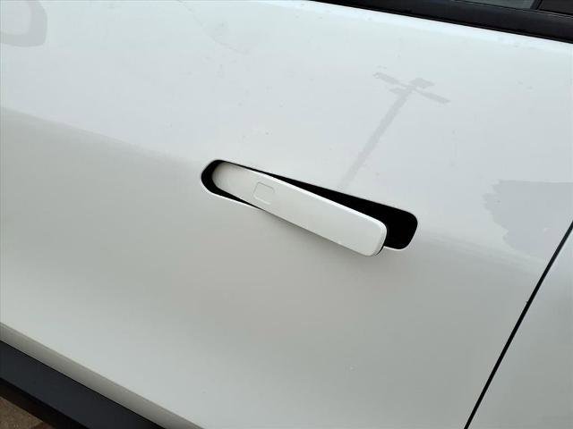 New 2026 Chevrolet Equinox EV LT image 15