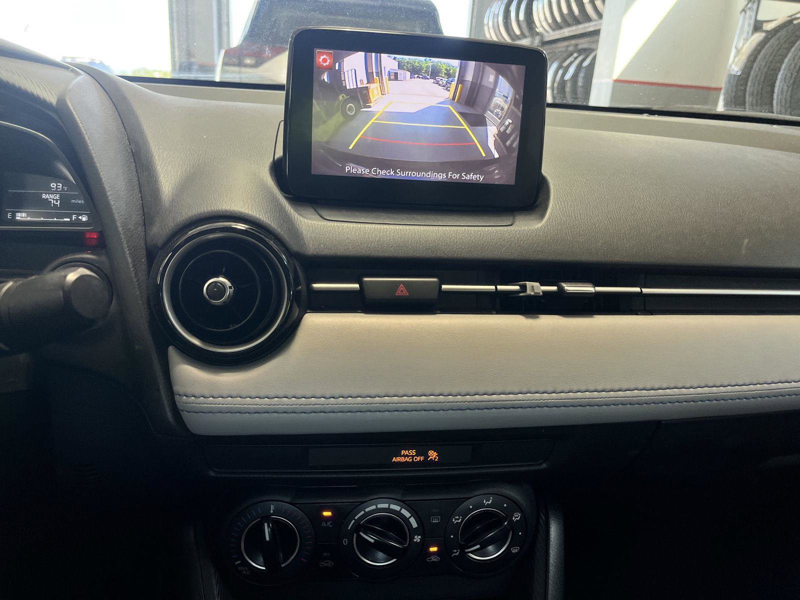 Used 2019 Toyota Yaris LE FWD image 19