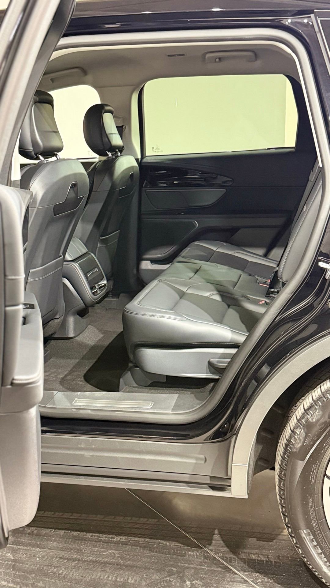 New 2026 Lincoln Nautilus Premier w/ Jet Appearance Package image 47