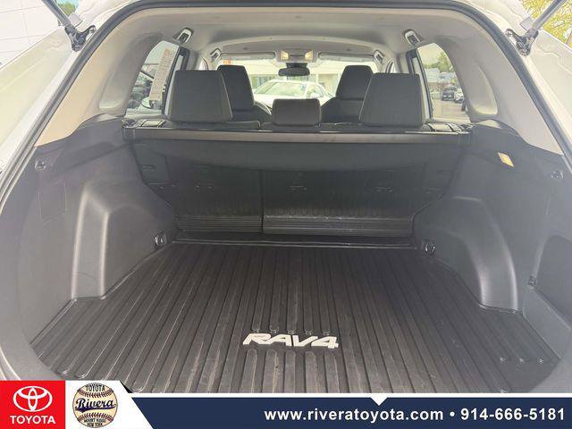 Certified 2025 Toyota RAV4 LE AWD/4WD image 19