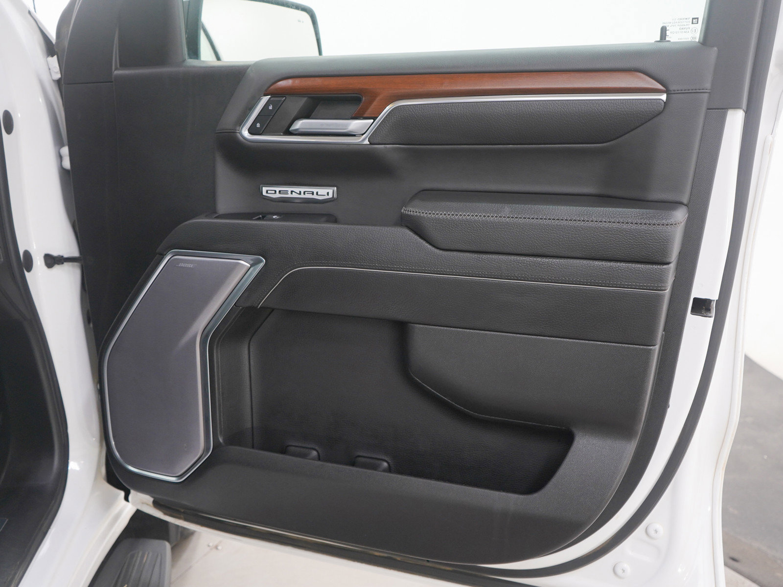 Used 2023 GMC Sierra 1500 Denali w/ Technology Package image 9