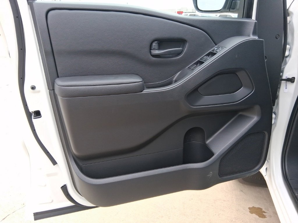 New 2026 Nissan Frontier S image 19