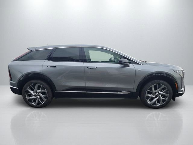 New 2026 Cadillac Optiq Luxury 1 RWD image 4