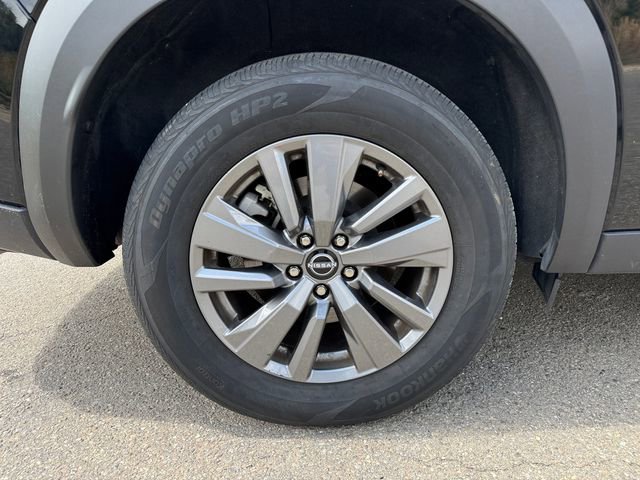 Used 2025 Nissan Pathfinder S image 17