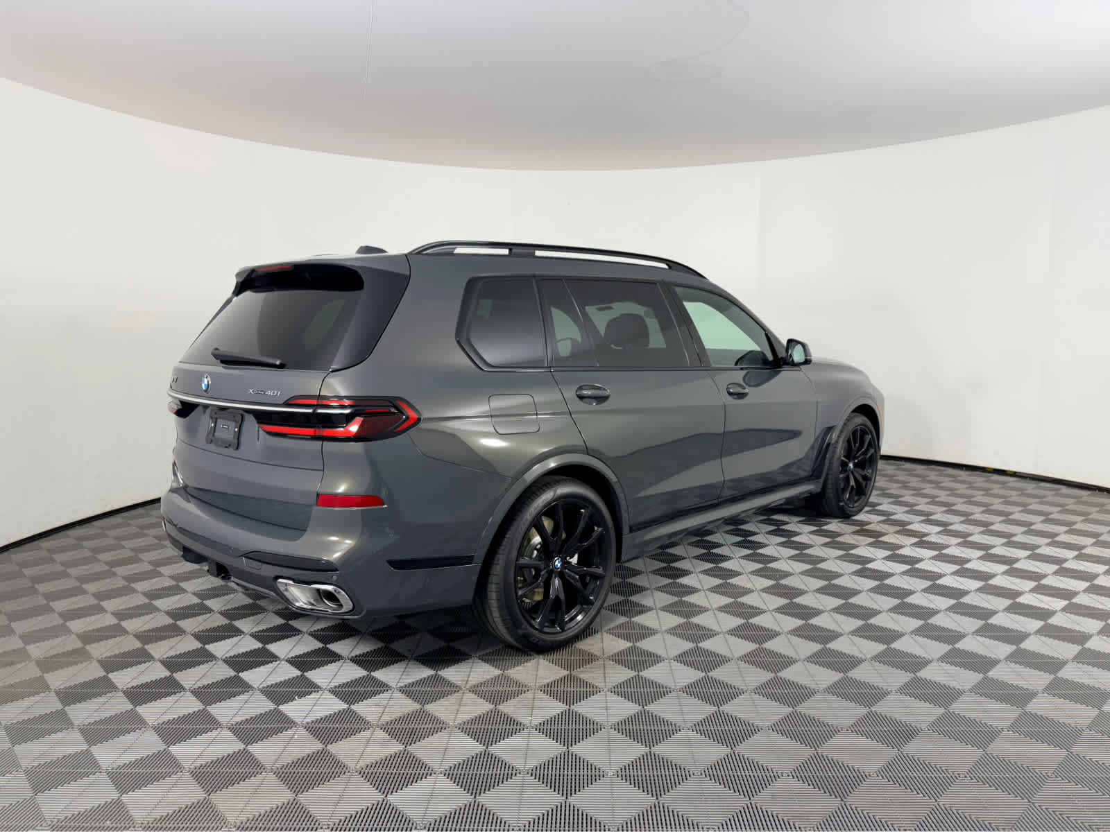 New 2026 BMW X7 xDrive40i w/ M Sport Package image 4