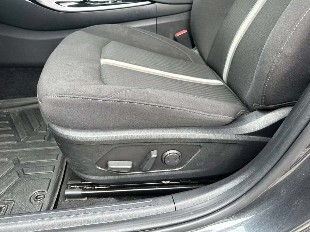 Used 2023 Hyundai Sonata SEL w/ Convenience Package FWD image 7
