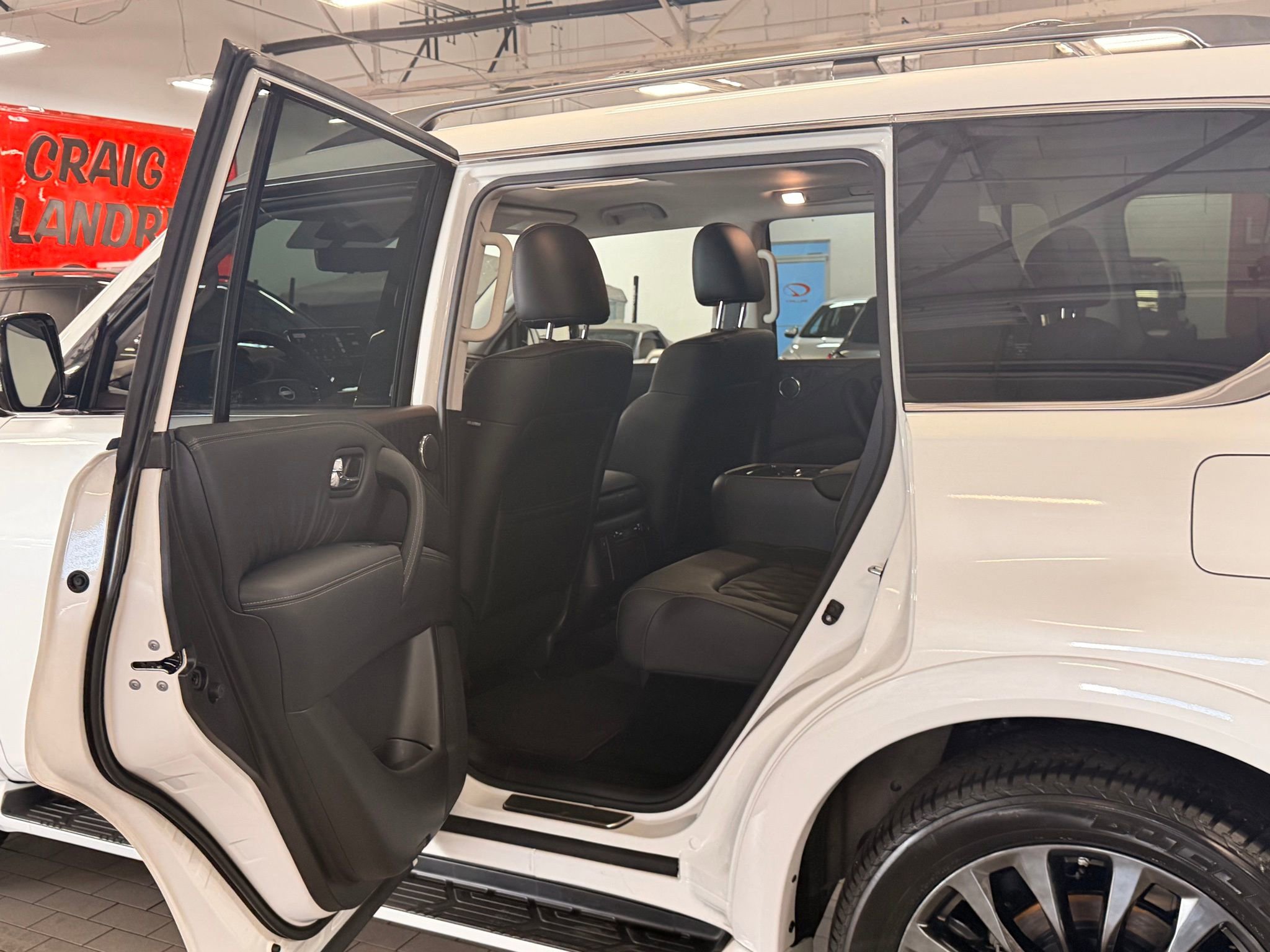 Used 2024 Nissan Armada Platinum w/ Captain's Chairs Package image 17