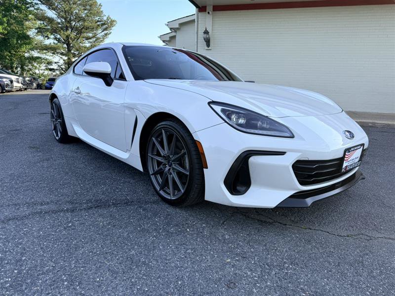 Used 2022 Subaru BRZ Limited RWD image 3