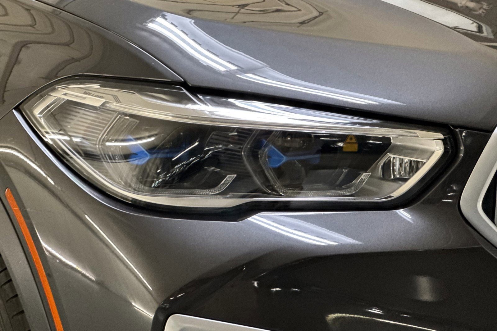 Used 2021 BMW X6 sDrive40i w/ Executive Package RWD image 10