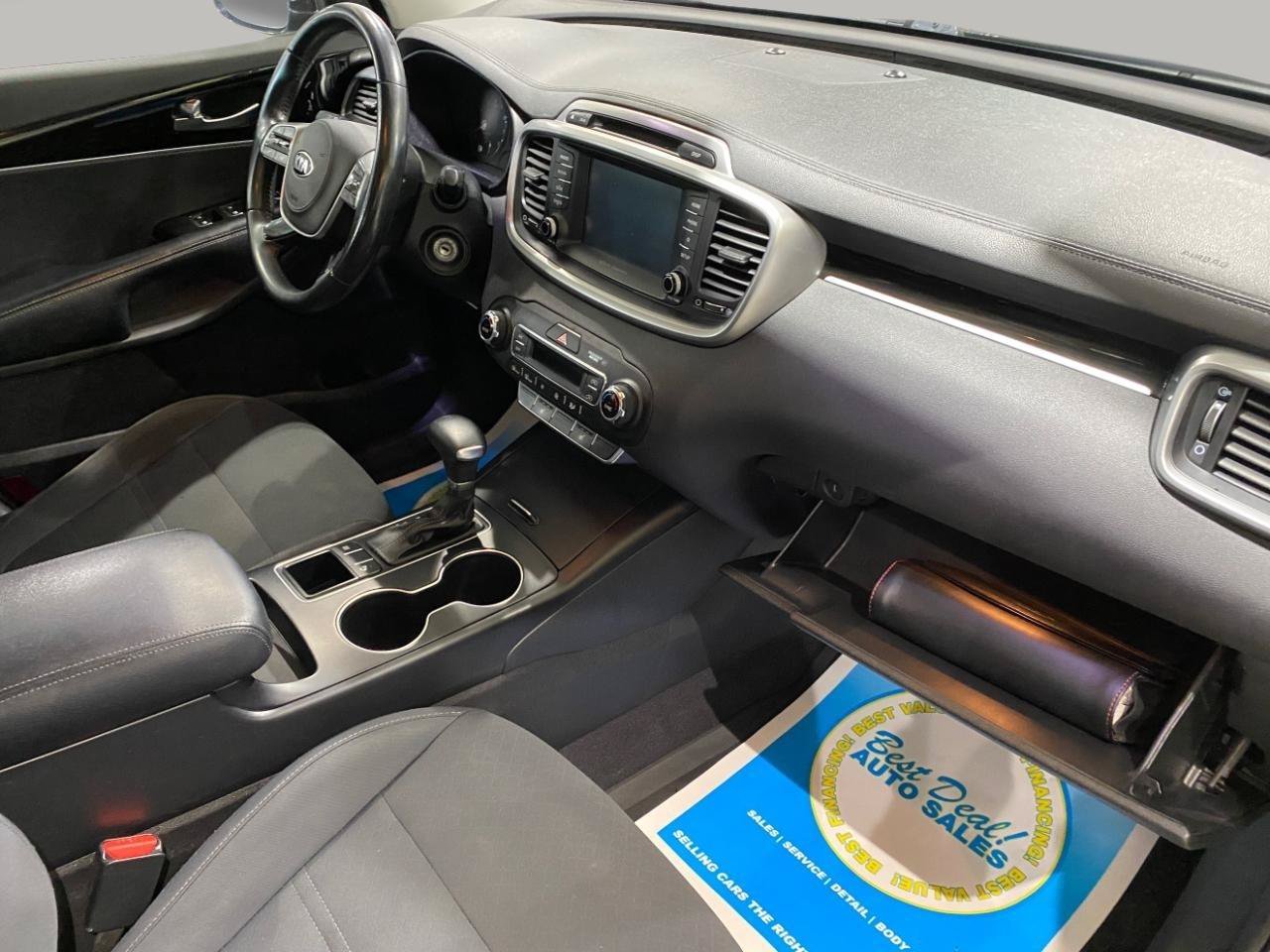 Used 2019 Kia Sorento FWD w/ LX Convenience Package image 23