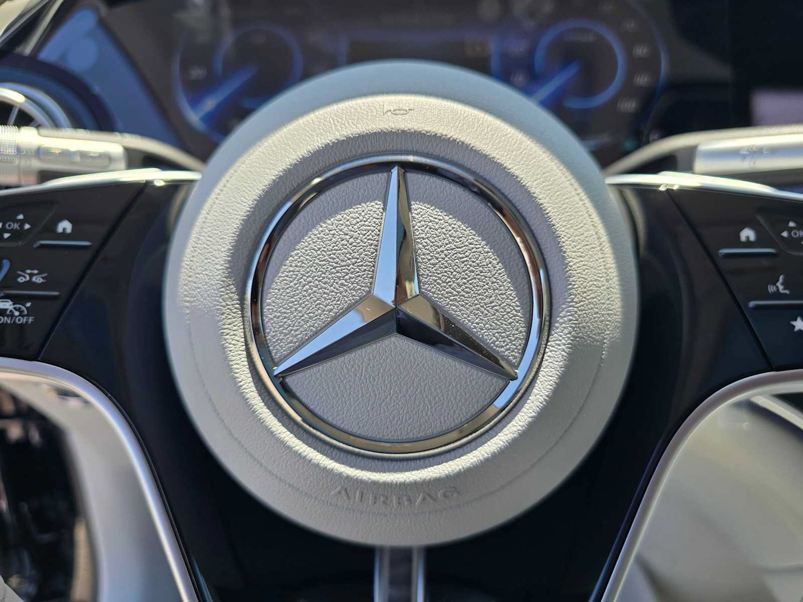 New 2026 Mercedes-Benz EQS 400 4MATIC SUV image 26